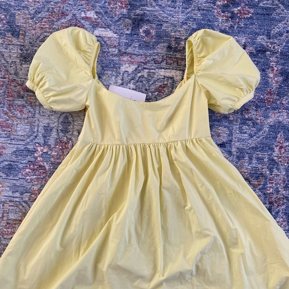 Ciao Lucia Delfina Dress in Light Yellow - Picture 6 of 10